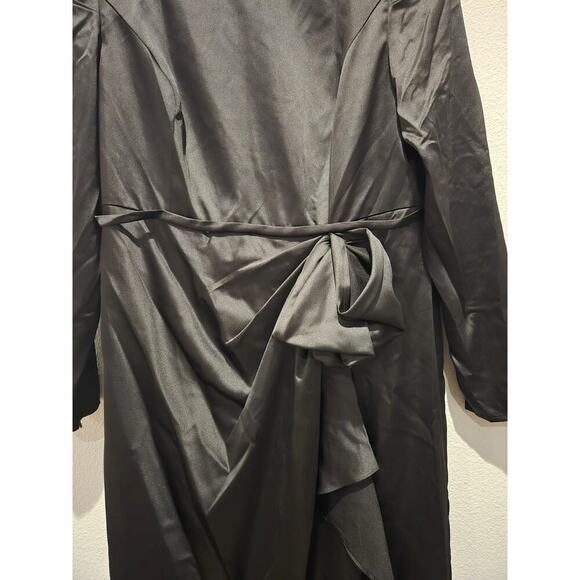 Mac Duggal Women's Long Sleeve Draped Structured Bow Gown Black Size 16 Formal - Picture 2 of 16